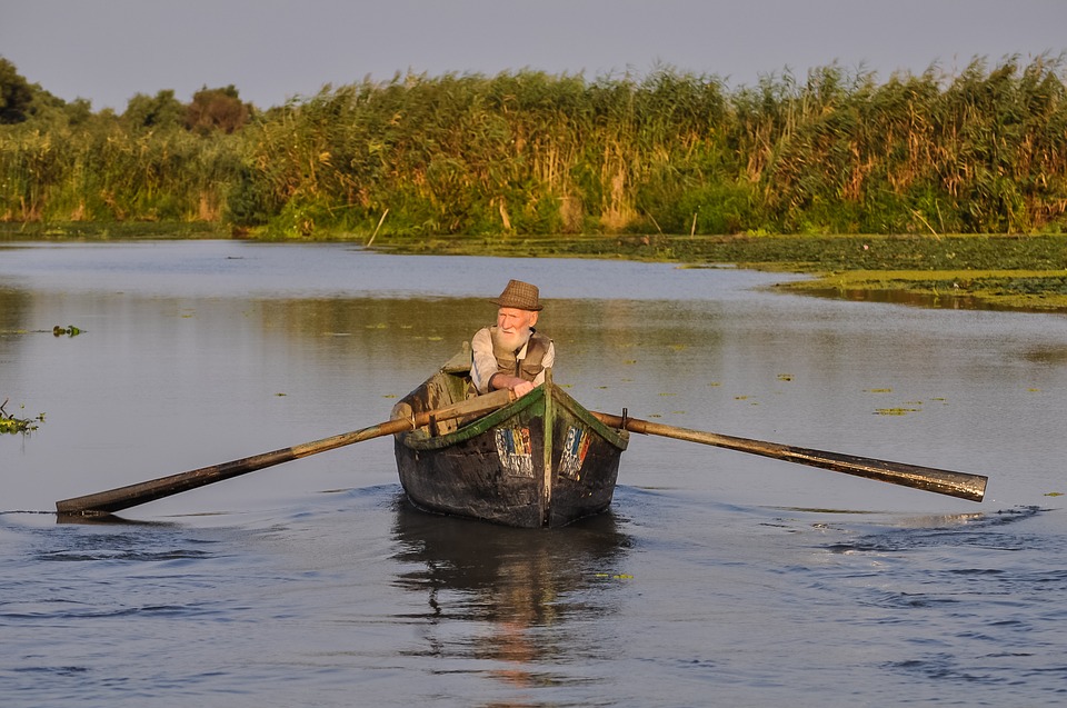 Fisherman out on a boat (Credit: pixabay/Mhy)